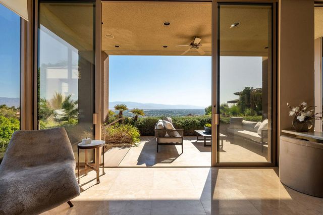 29 Grande View Court, Rancho Mirage, CA 92270