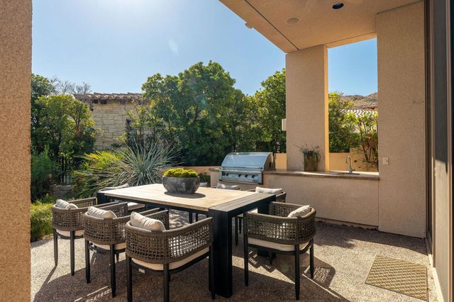 29 Grande View Court, Rancho Mirage, CA 92270