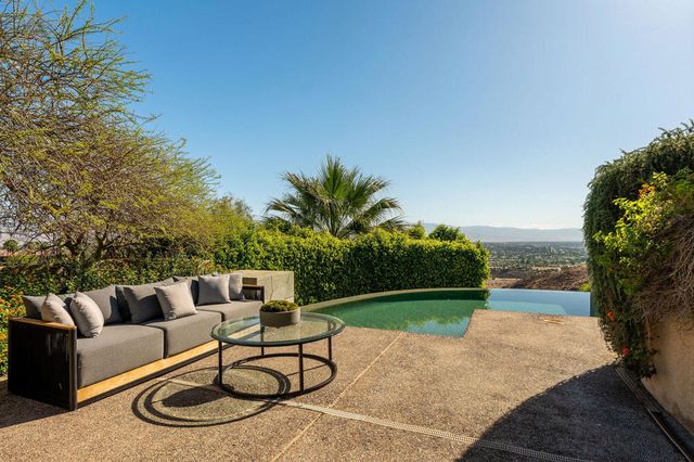 29 Grande View Court, Rancho Mirage, CA 92270