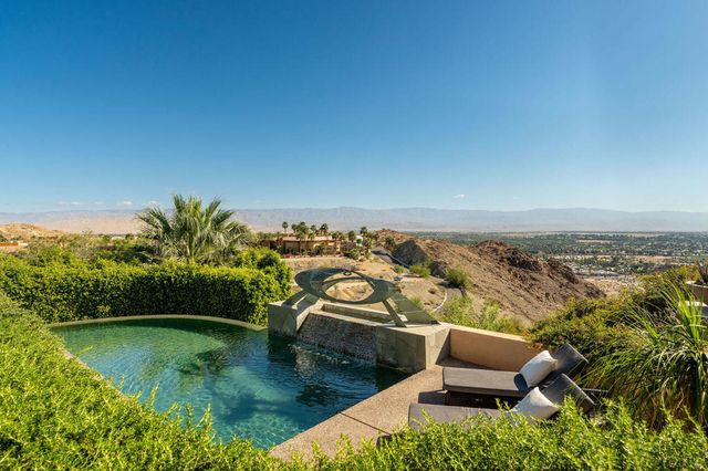29 Grande View Court, Rancho Mirage, CA 92270