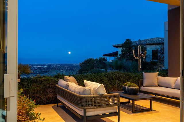 29 Grande View Court, Rancho Mirage, CA 92270