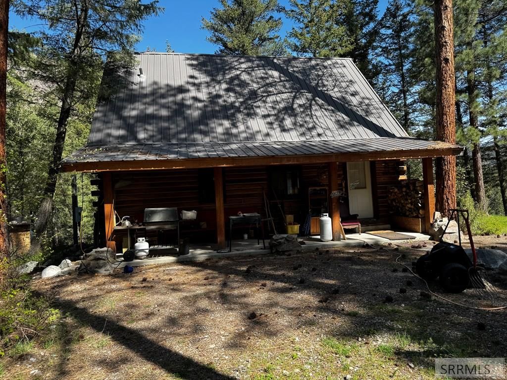 Image 15 of property listing at 21 Sheep Creek Road, North Fork, ID 83466