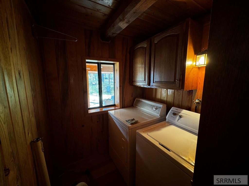 Image 8 of property listing at 21 Sheep Creek Road, North Fork, ID 83466