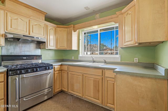 3306 Sirius Drive, El Paso, TX 79904