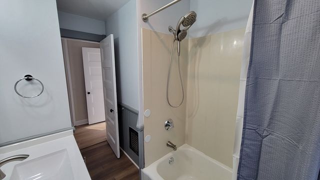 30 O'neil St 2, Hudson, MA 01749