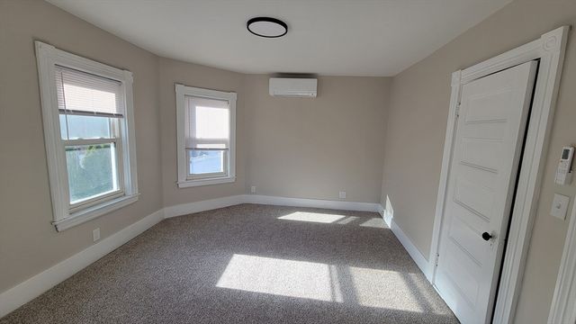 30 O'neil St 2, Hudson, MA 01749