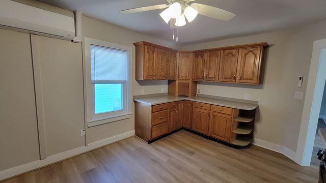 30 O'neil St 2, Hudson, MA 01749