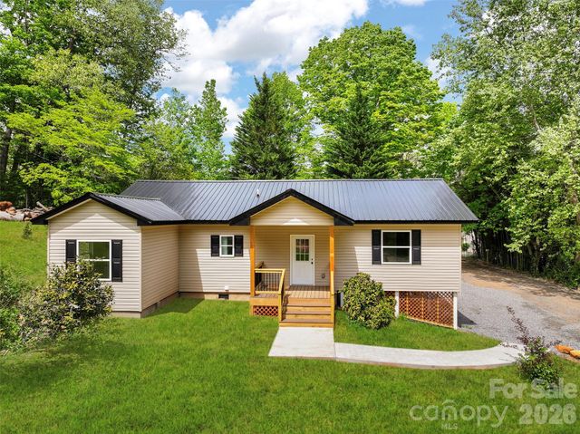 22 Ilyas Way, Waynesville, NC 28786