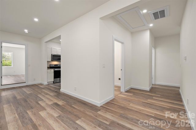 22 Ilyas Way, Waynesville, NC 28786