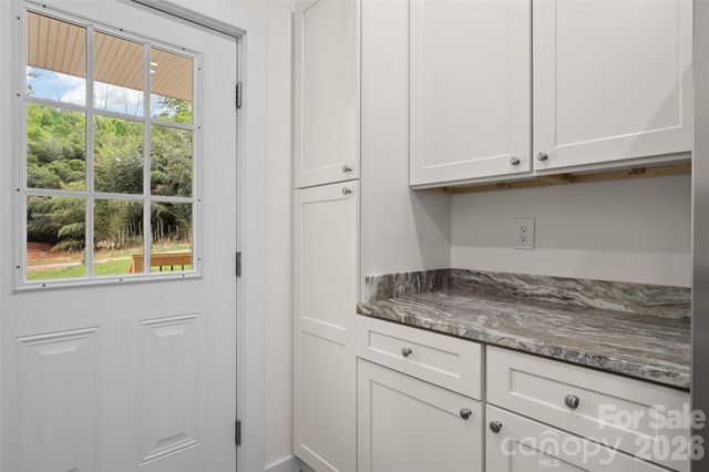 22 Ilyas Way, Waynesville, NC 28786