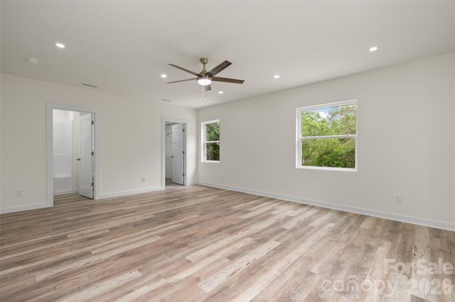 22 Ilyas Way, Waynesville, NC 28786