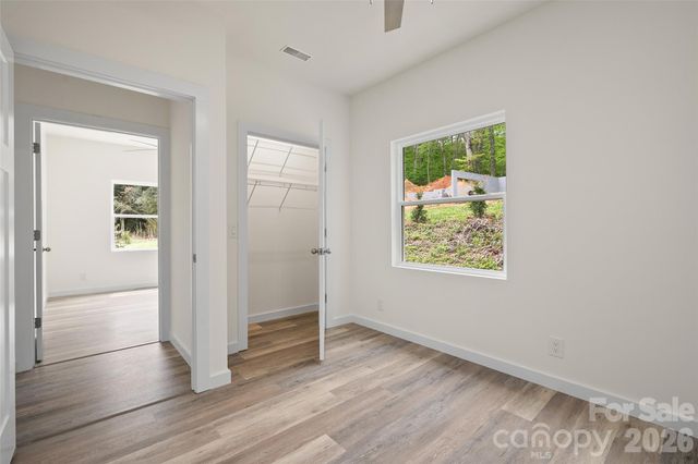 22 Ilyas Way, Waynesville, NC 28786