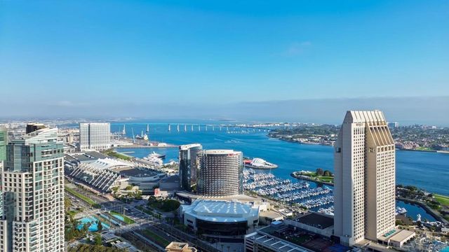 700 W Harbor Dr 705, San Diego, CA 92101