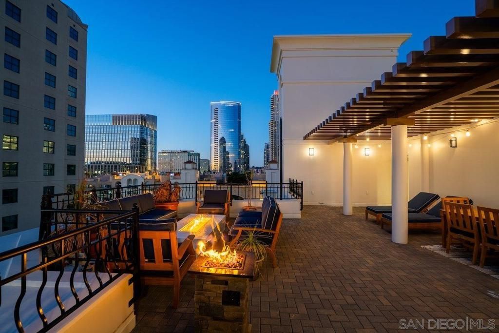 700 W Harbor Dr 705, San Diego, CA 92101