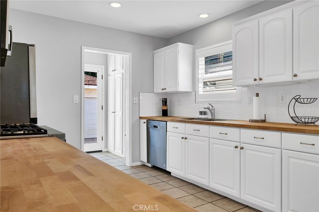 4838 Fidler Avenue, Long Beach, CA 90808