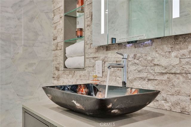 4838 Fidler Avenue, Long Beach, CA 90808