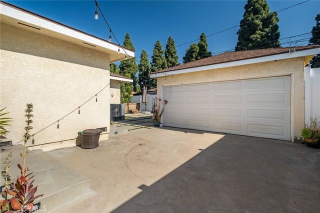 4838 Fidler Avenue, Long Beach, CA 90808