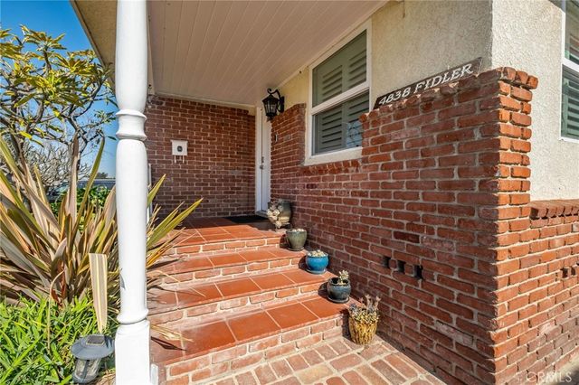4838 Fidler Avenue, Long Beach, CA 90808
