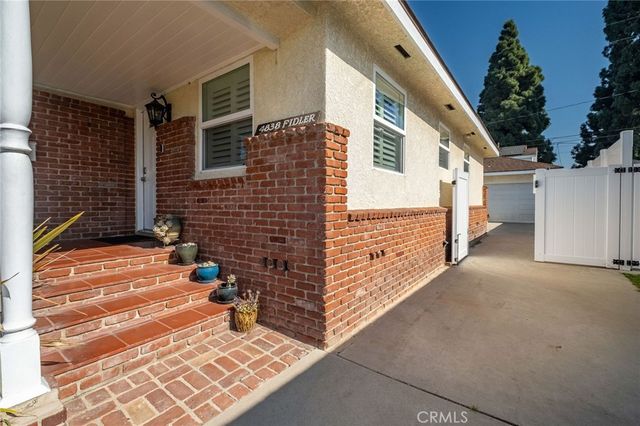 4838 Fidler Avenue, Long Beach, CA 90808