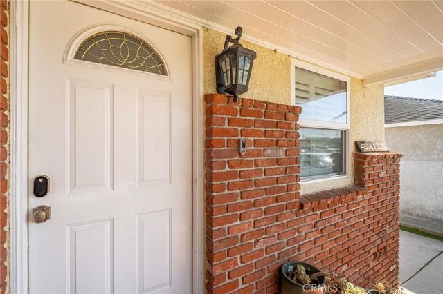 4838 Fidler Avenue, Long Beach, CA 90808