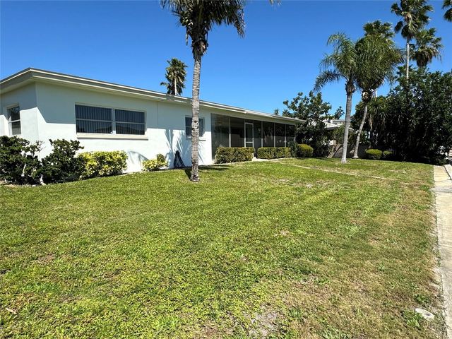 228 HOWARD DRIVE, Belleair Beach, FL 33786