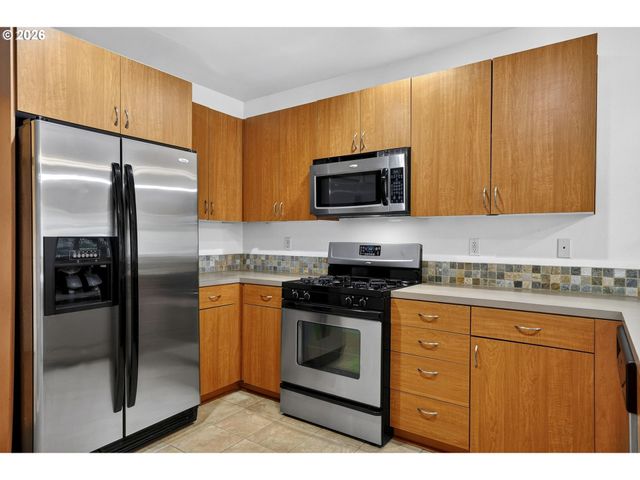 8514 N CENTRAL St, Portland, OR 97203