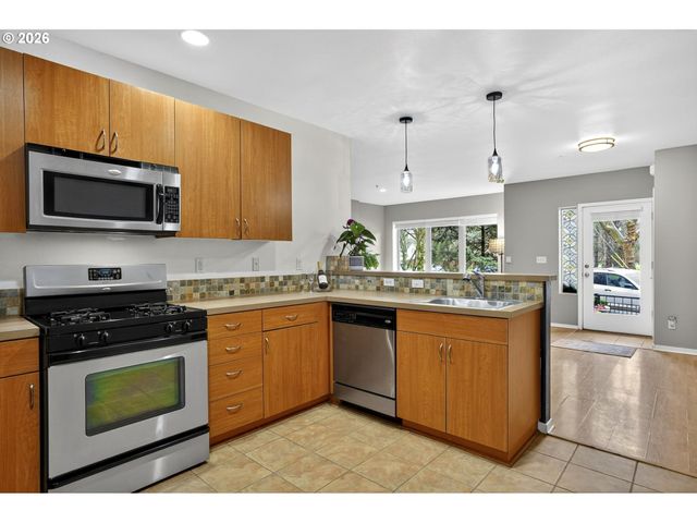 8514 N CENTRAL St, Portland, OR 97203