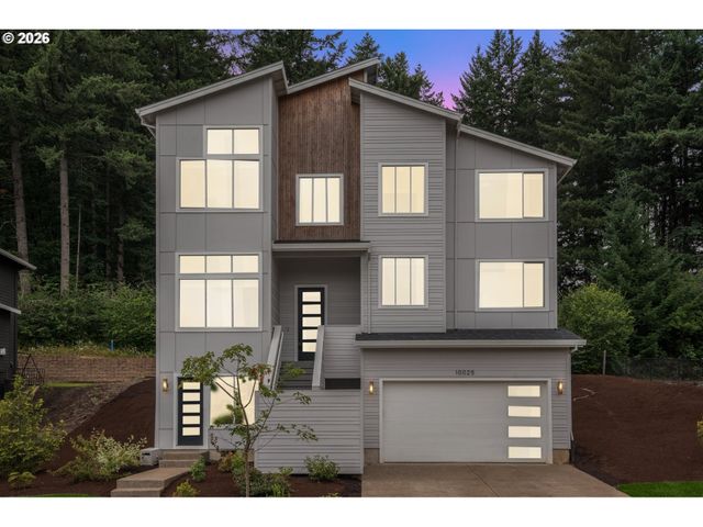 10025 Se NICHOLAS Dr, Happy Valley, OR 97086