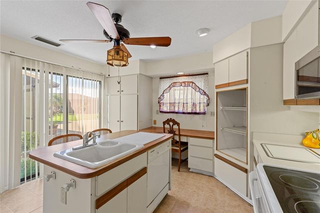 1315 PINE NEEDLE ROAD, Venice, FL 34285