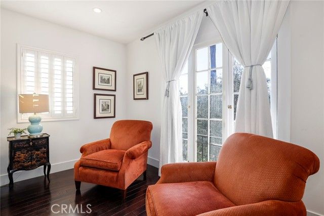 898 S Victoria, Los Angeles, CA 90005