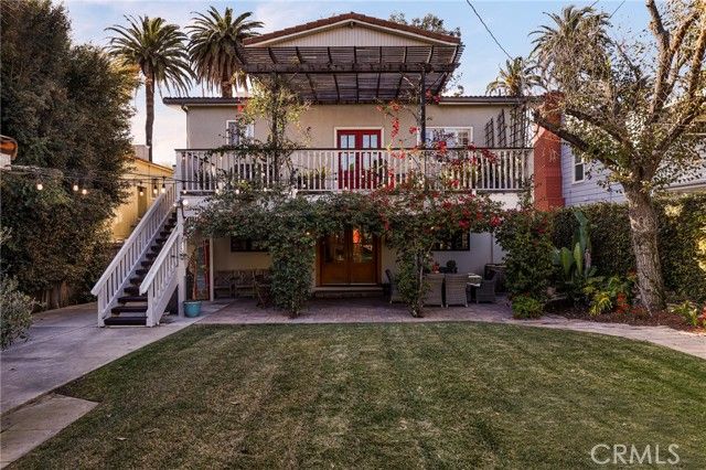 898 S Victoria, Los Angeles, CA 90005