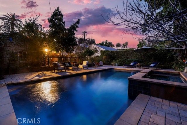 898 S Victoria, Los Angeles, CA 90005