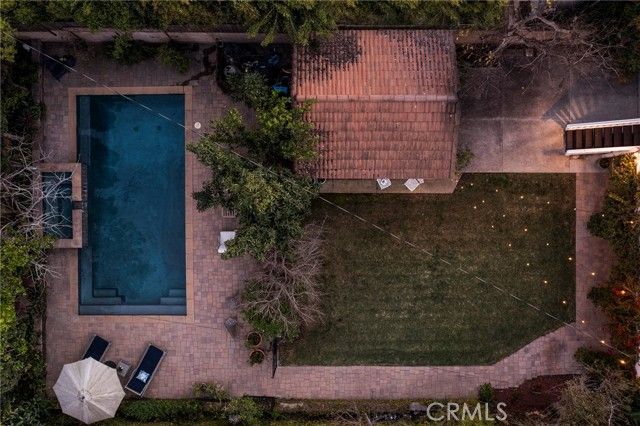 898 S Victoria, Los Angeles, CA 90005