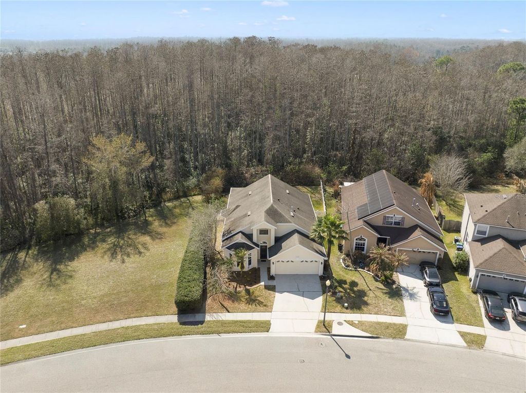 Image 2 of property listing at 1156 ROYAL SAINT GEORGE DRIVE, Orlando, FL 32828