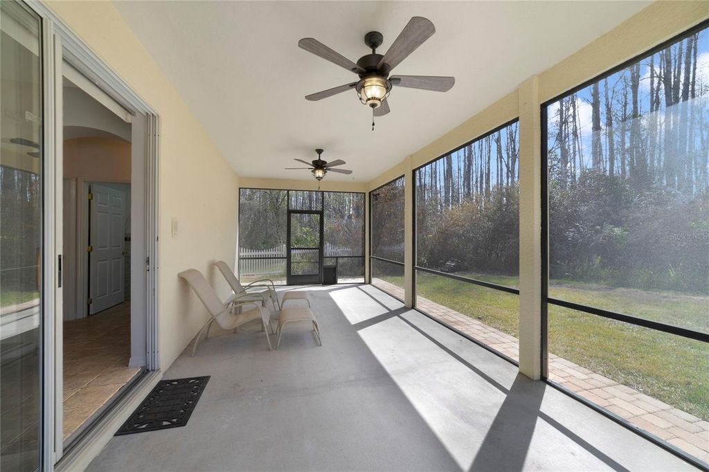 Image 30 of property listing at 1156 ROYAL SAINT GEORGE DRIVE, Orlando, FL 32828