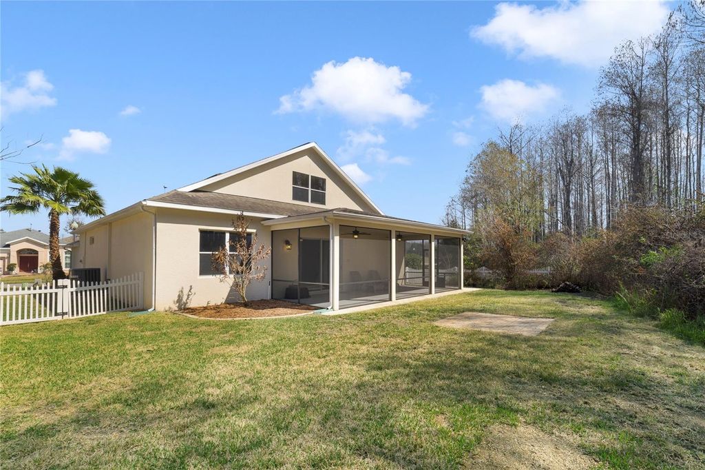 Image 34 of property listing at 1156 ROYAL SAINT GEORGE DRIVE, Orlando, FL 32828