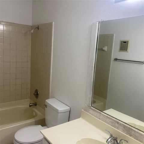 9797 Leawood 1414, Houston, TX 77099