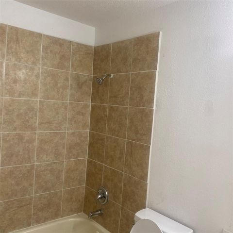 9797 Leawood 1414, Houston, TX 77099