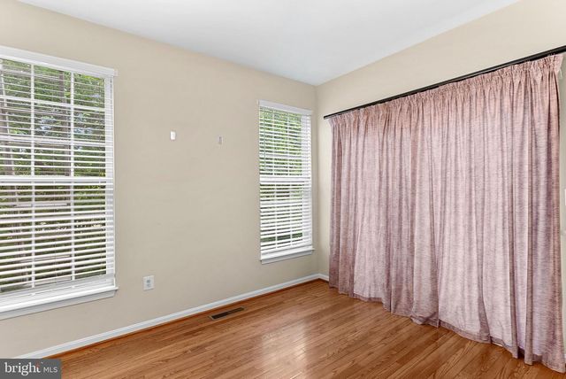 13574 BIG BOULDER RD, Herndon, VA 20171