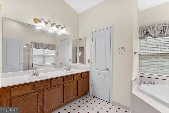 13574 BIG BOULDER RD, Herndon, VA 20171