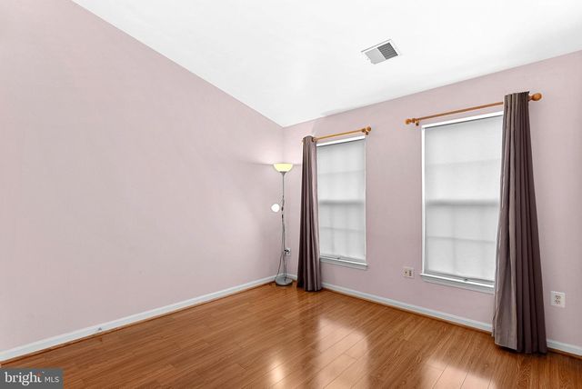 13574 BIG BOULDER RD, Herndon, VA 20171