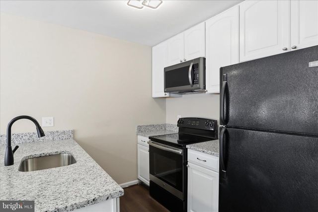 12183 OLD SALEM CT, Woodbridge, VA 22192