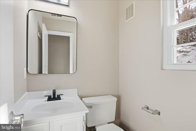 12183 OLD SALEM CT, Woodbridge, VA 22192