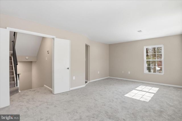 12183 OLD SALEM CT, Woodbridge, VA 22192