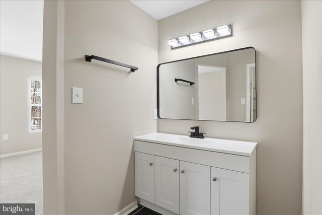 12183 OLD SALEM CT, Woodbridge, VA 22192