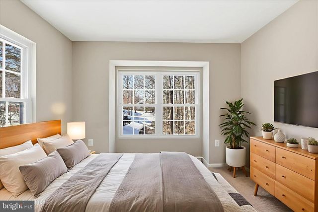 12183 OLD SALEM CT, Woodbridge, VA 22192