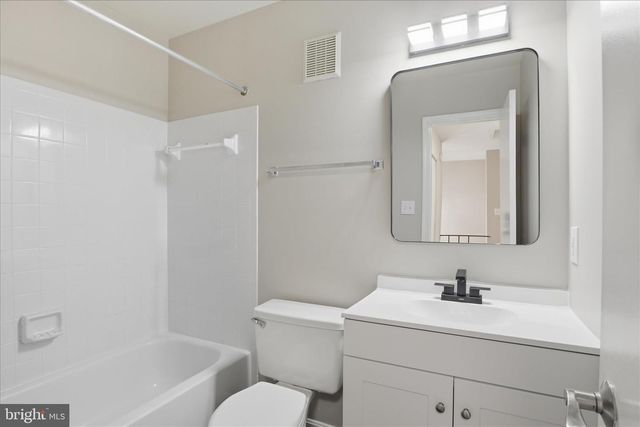 12183 OLD SALEM CT, Woodbridge, VA 22192