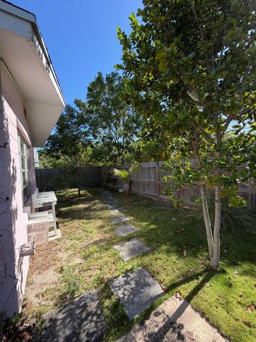 5806 N FLAGLER Drive, West Palm Beach, FL 33407