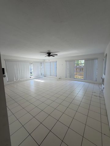 5806 N FLAGLER Drive, West Palm Beach, FL 33407