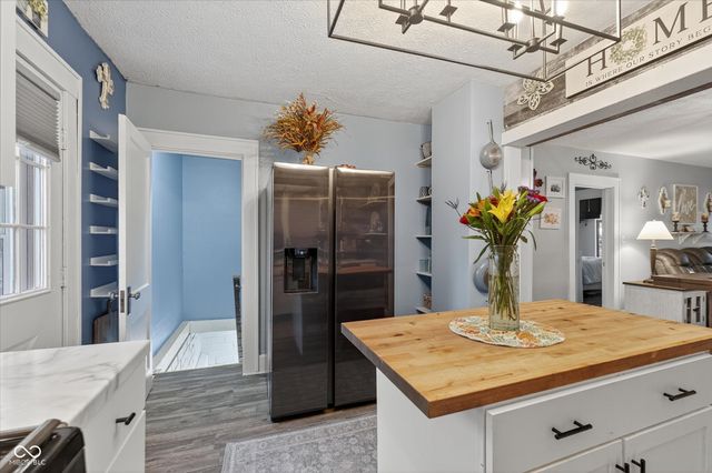 1407 S Meeker Avenue, Muncie, IN 47302